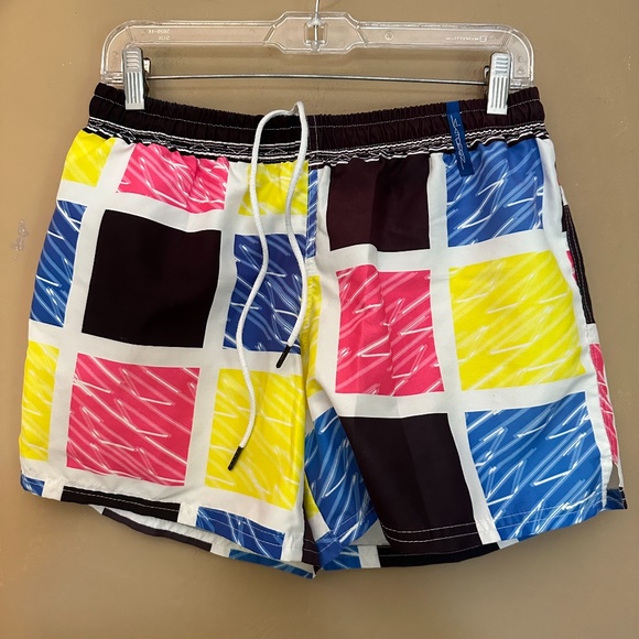 SKMPEEZ Swim Trunks Large 30-36 waist  4.5" inseam Gently worn 100% polyester - Picture 2 of 3